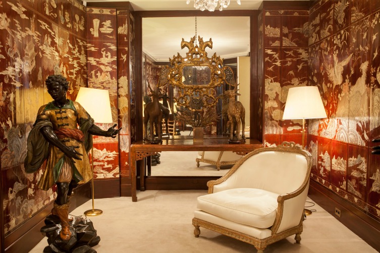 Coco Chanel's apartment in Paris is for rent.